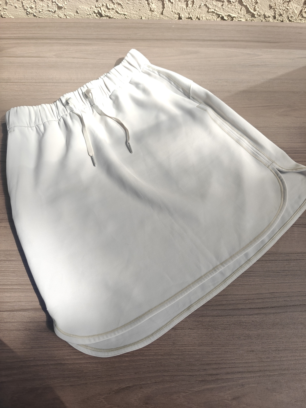 Lululemon On The Fly Skirt Woven White Athletic Drawstring Shorts Skirt